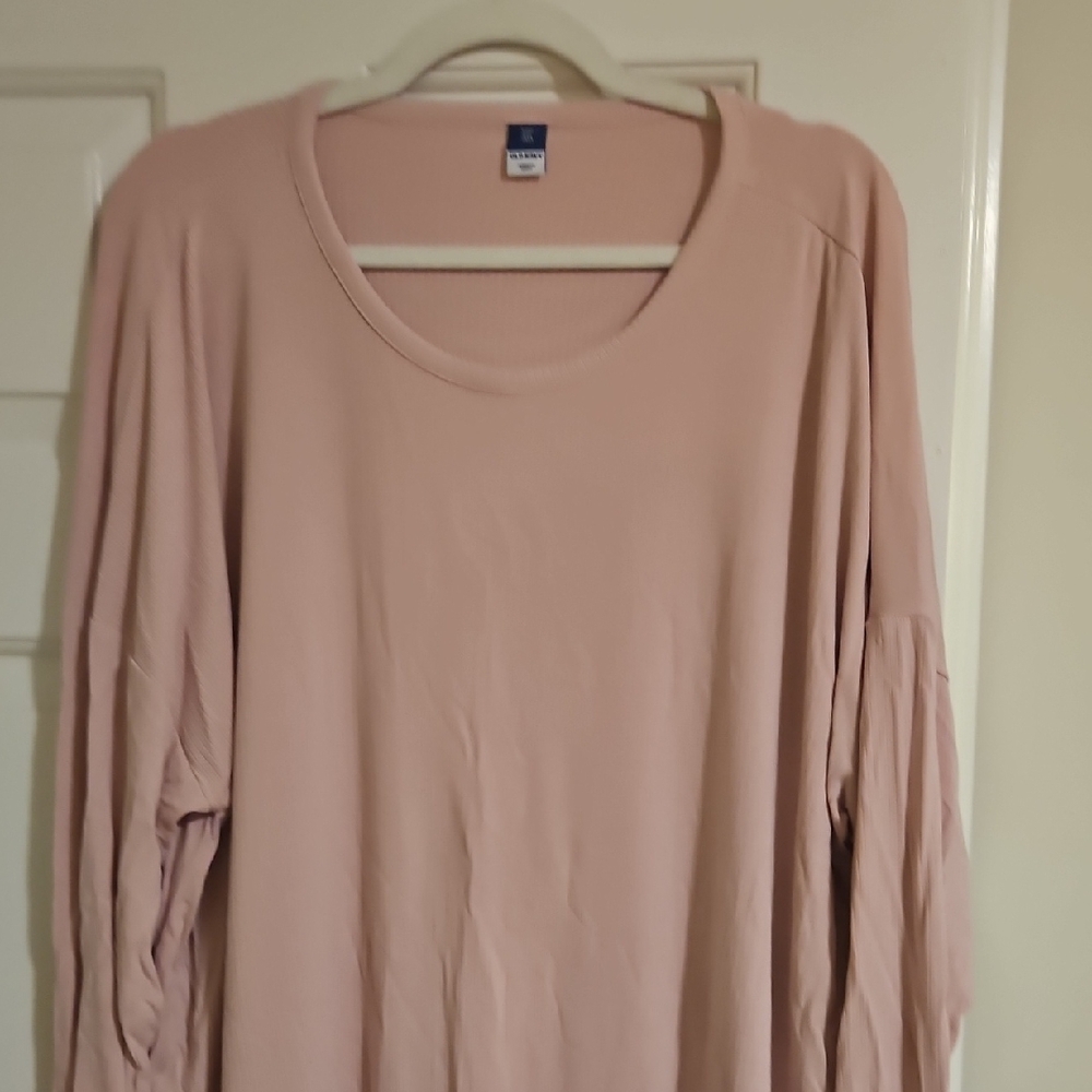 Old Navy Women's Soft Pink Long Sleeve Top